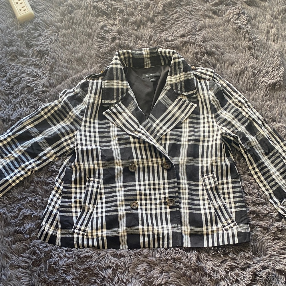 Ann Taylor Black & White Plaid Wide Cuff Swing Jacket – Medium – Like New